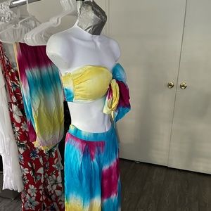 I’m a start up boutique, using this platform to grow my business. Shop with me!